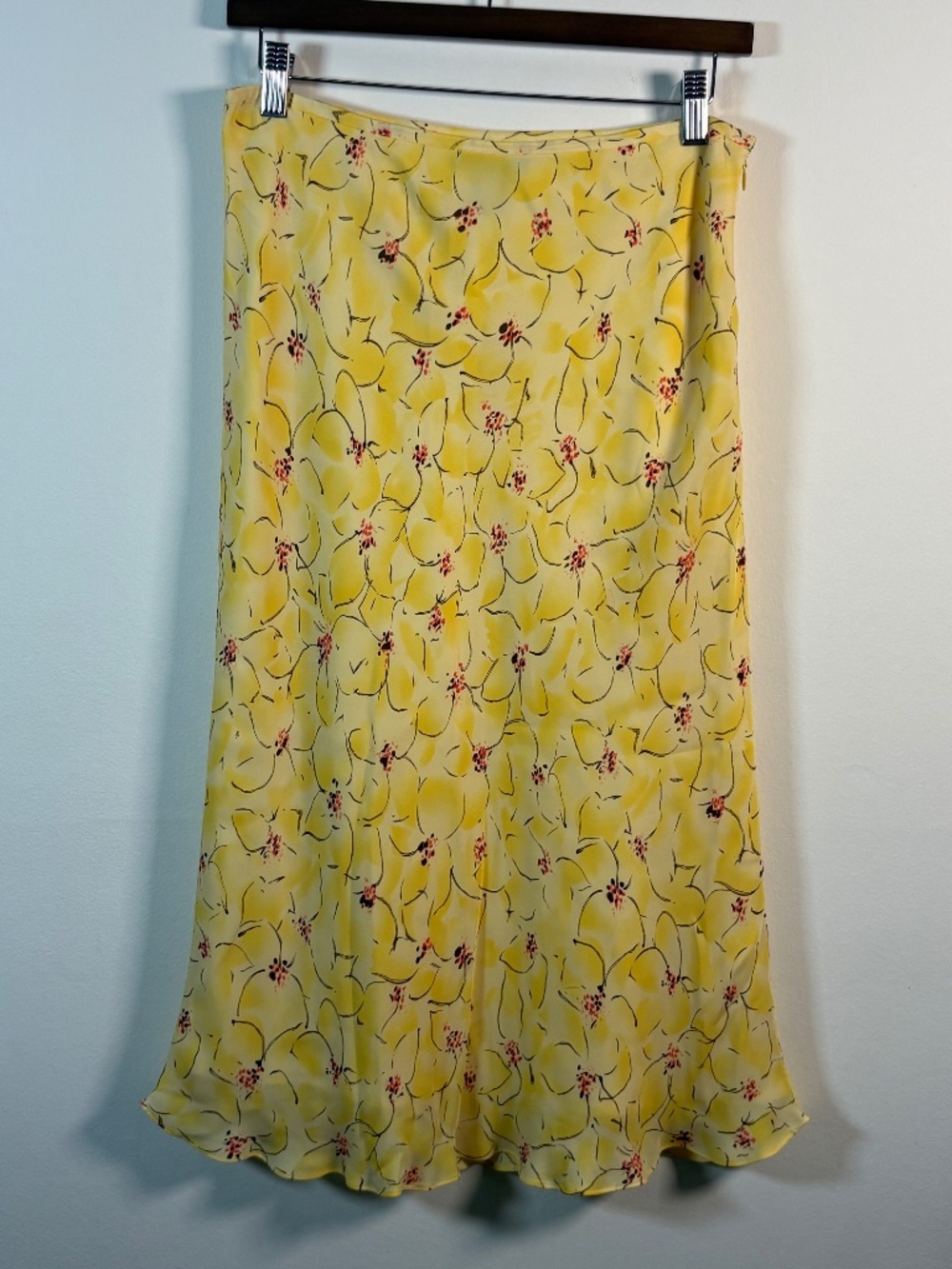 Ann Taylor 100% Silk Yellow Floral Midi Skirt Fluted Hem Size 6